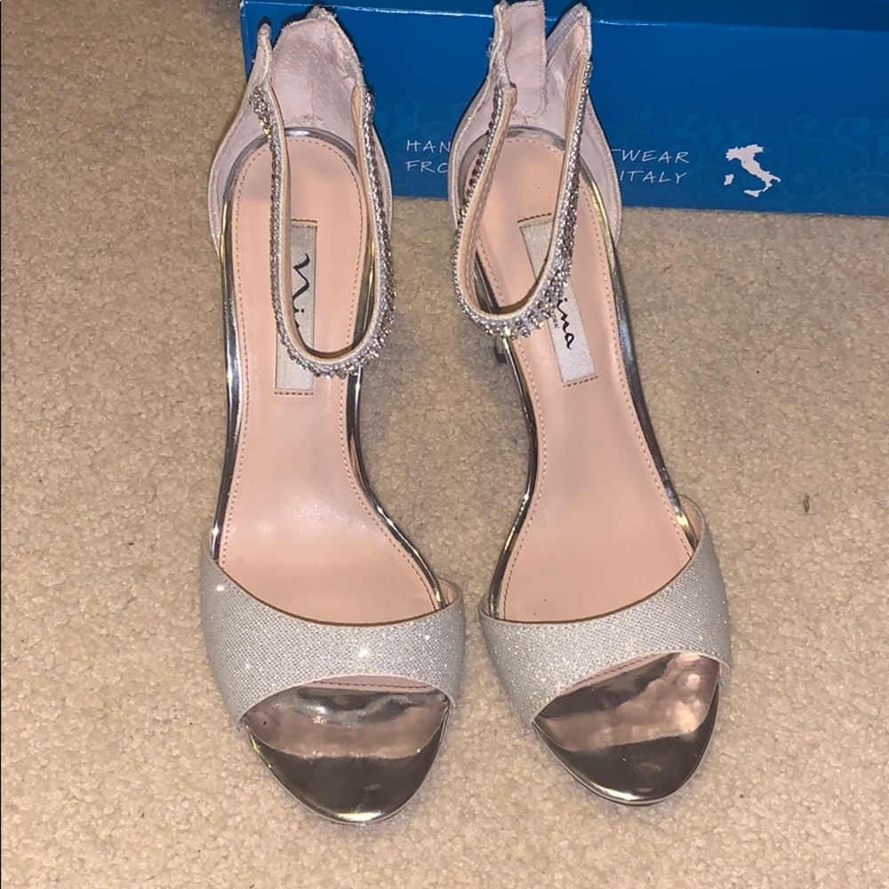 Silver Heels - image 2